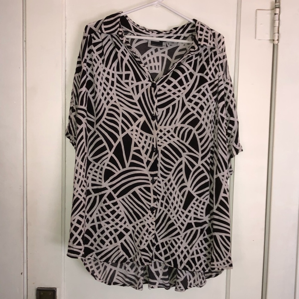 Maggie Barnes New Rayon black & white blouse - 24W
